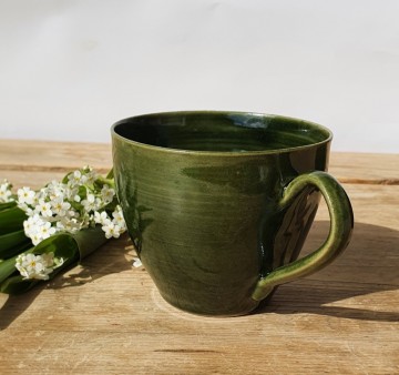 Pinjegrønn kopp