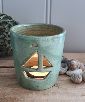 Ship o´hoi - lysholder med båt, kobbergrønn