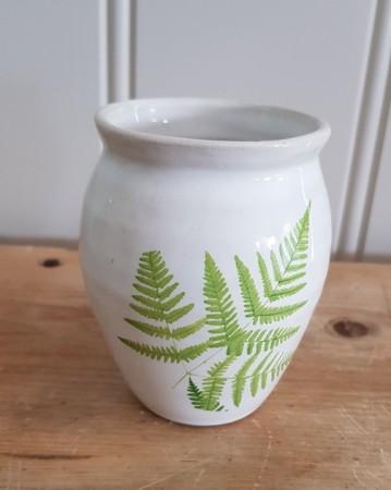 Vase med bregner - høyde 10 cm