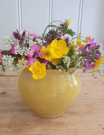 Solgul vase