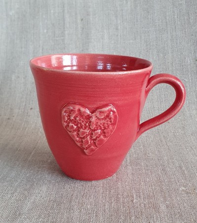 Rød kopp med hjerte