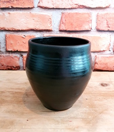 Svart vase - 10 cm høy